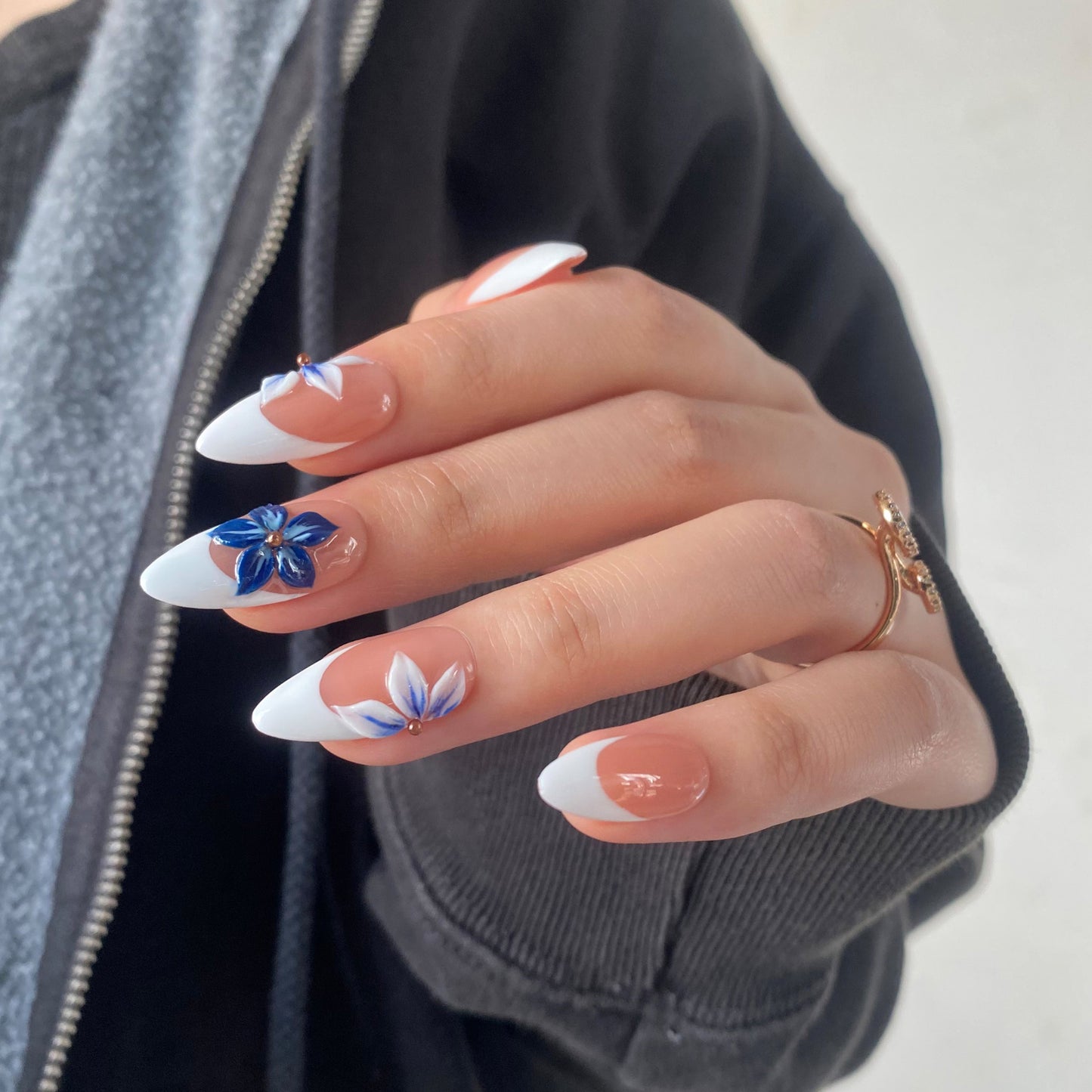 Simple Blue Flower