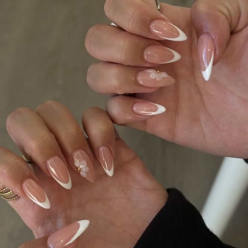 White INS Y2K French women's Almond Nails